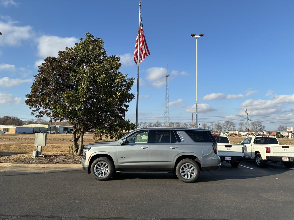 2026 Chevrolet Tahoe Premier's photo