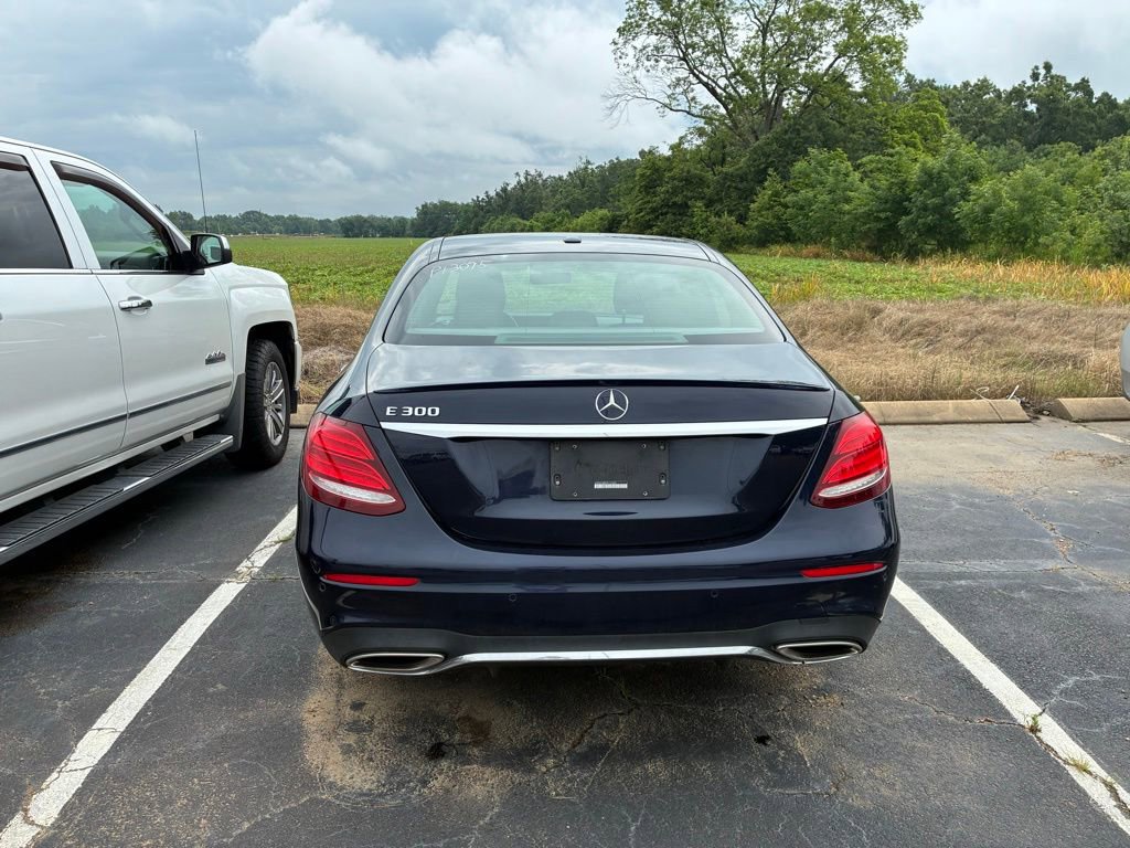 2017 Mercedes-Benz E-Class E300's photo