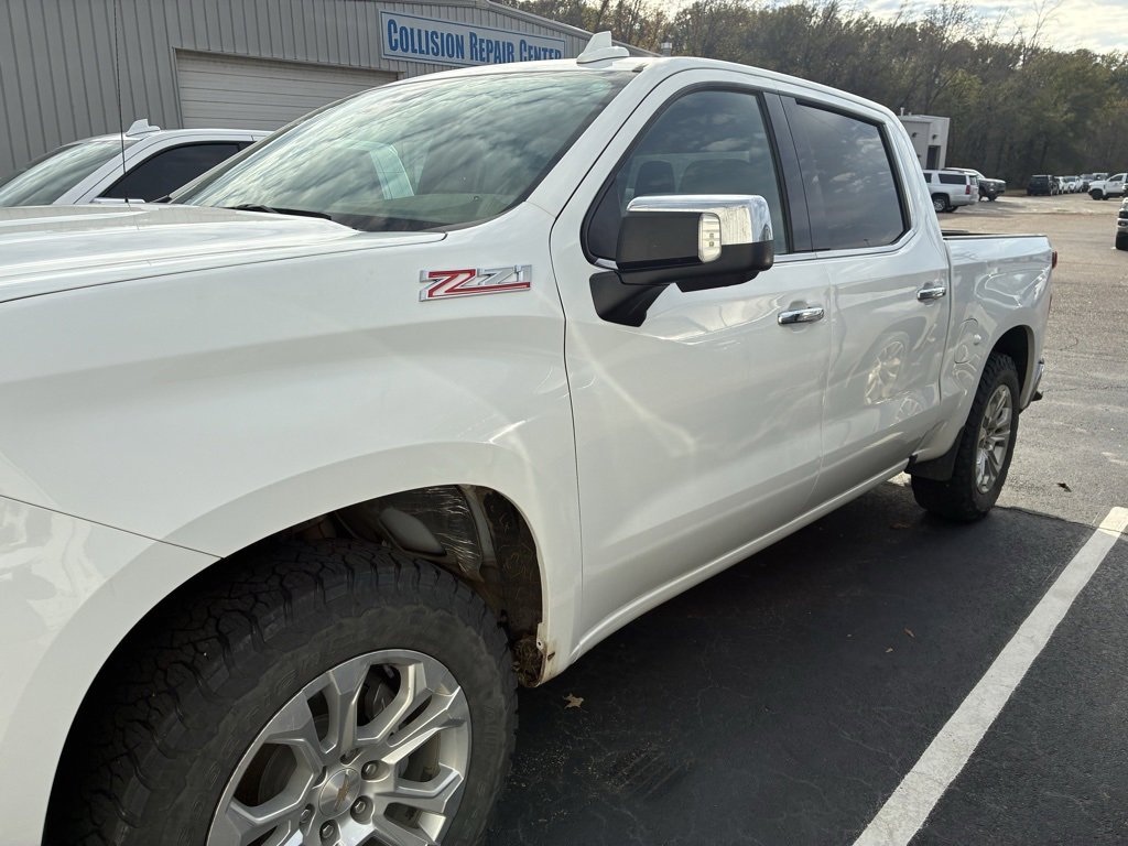 2024 Chevrolet Silverado 1500 LTZ's photo