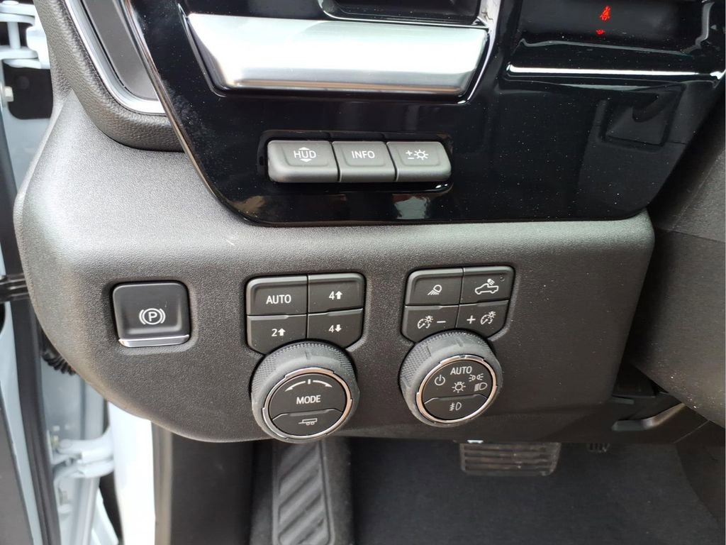 2026 Chevrolet Silverado 2500 HD High Country - Photo 16
