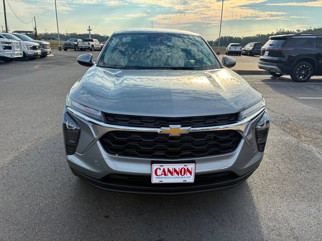 New 2026 Chevrolet Trax LS SUV