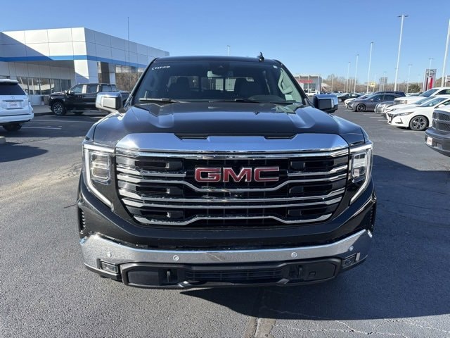 Used 2024 GMC Sierra 1500 SLT with VIN 3GTUUDE88RG215887 for sale in Greenwood, MS