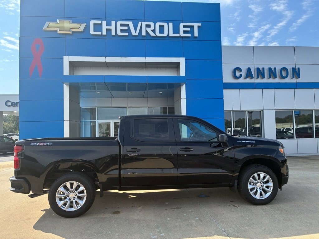 New 2025 Chevrolet Silverado 1500 Custom Truck