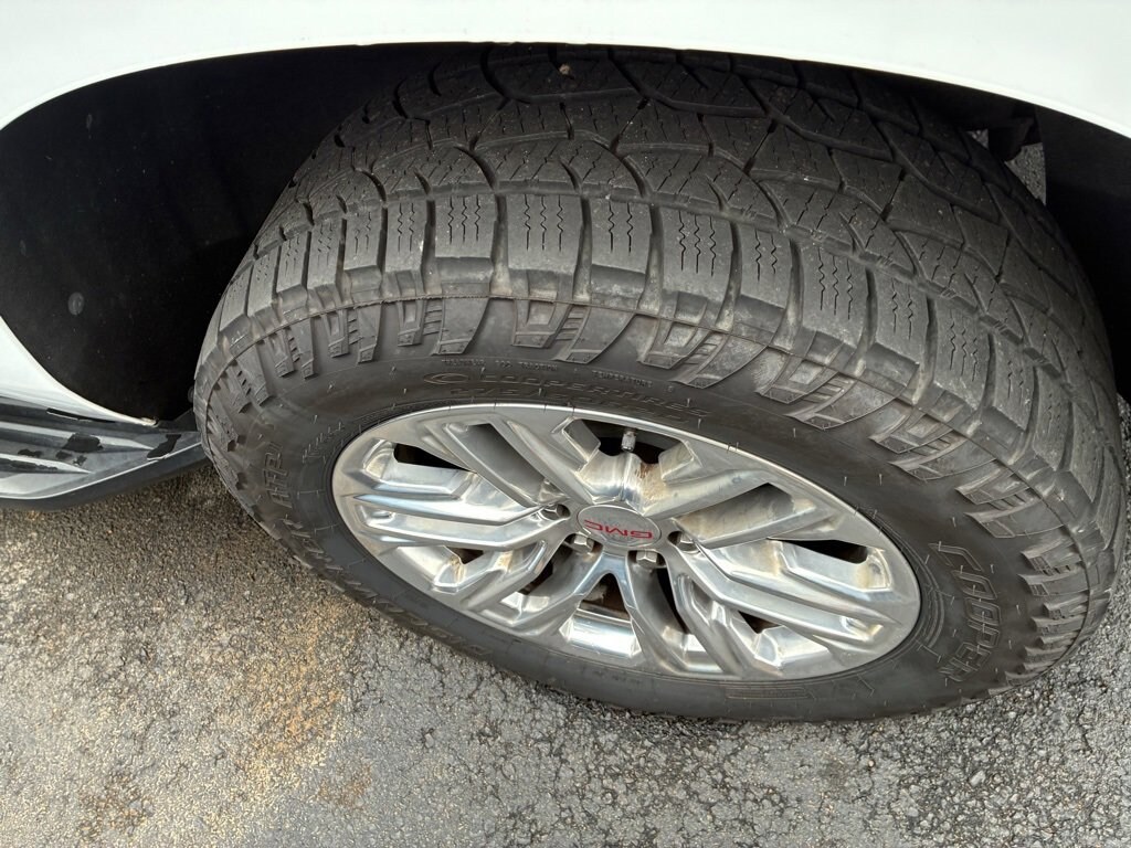 Used 2021 GMC Yukon XL SLT SUV