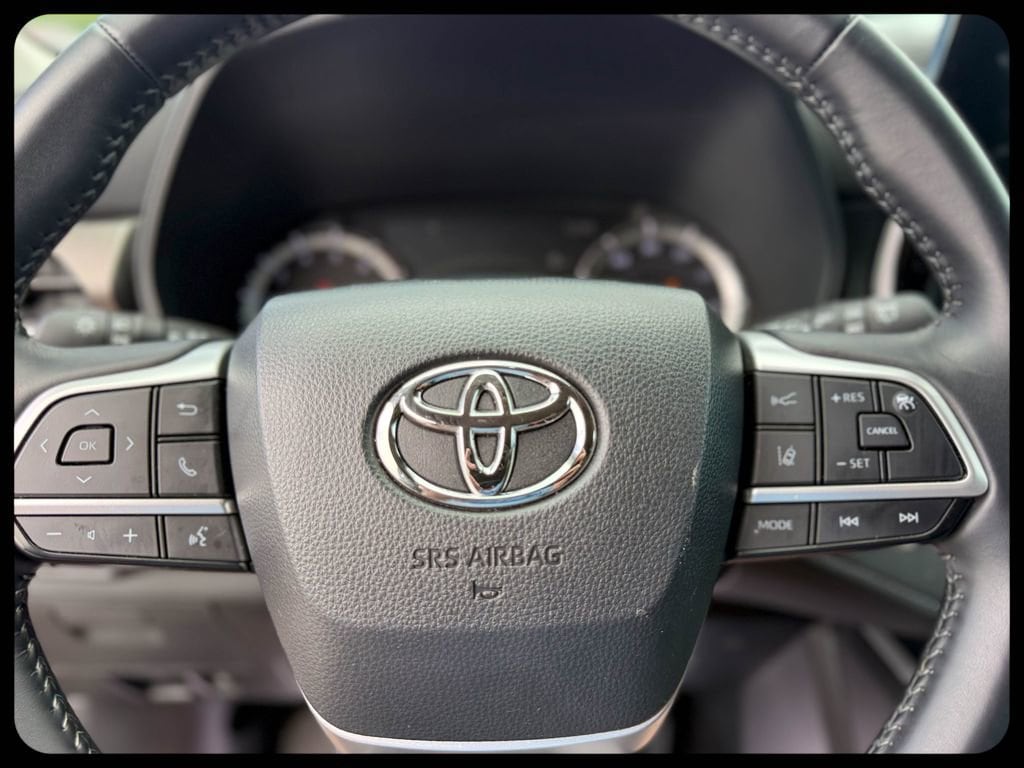 2024 Toyota Highlander LE - Photo 27