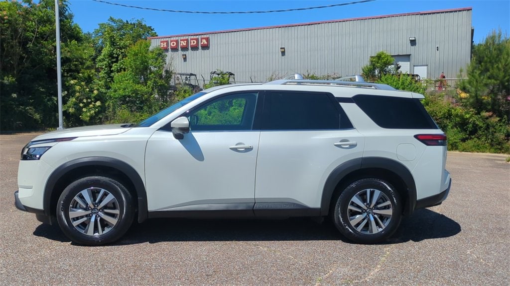 Used 2024 Nissan Pathfinder SL with VIN 5N1DR3CA6RC211868 for sale in Laurel, MS