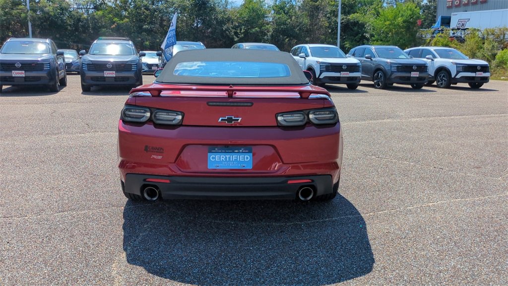 2023 Chevrolet Camaro 2LT photo 4
