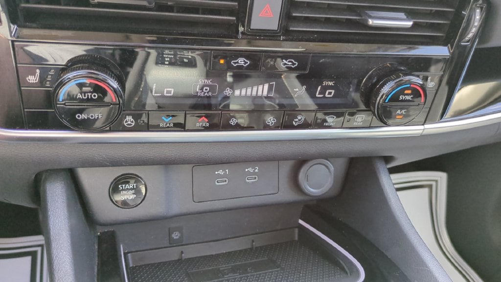 2025 Nissan Rogue SL - Photo 18