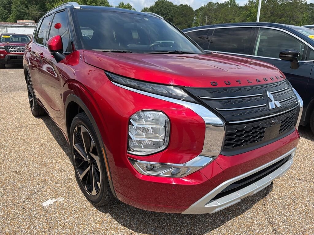 Used 2024 Mitsubishi Outlander SEL SUV