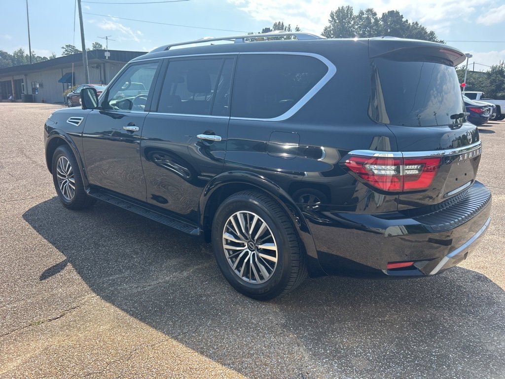 2024 Nissan Armada SL photo 2