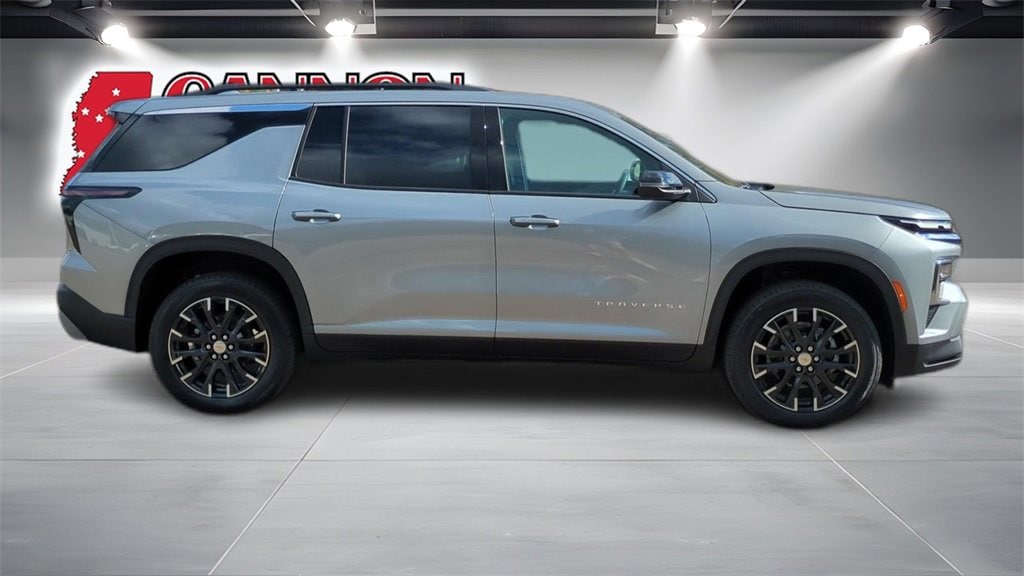 New 2026 Chevrolet Traverse LT SUV