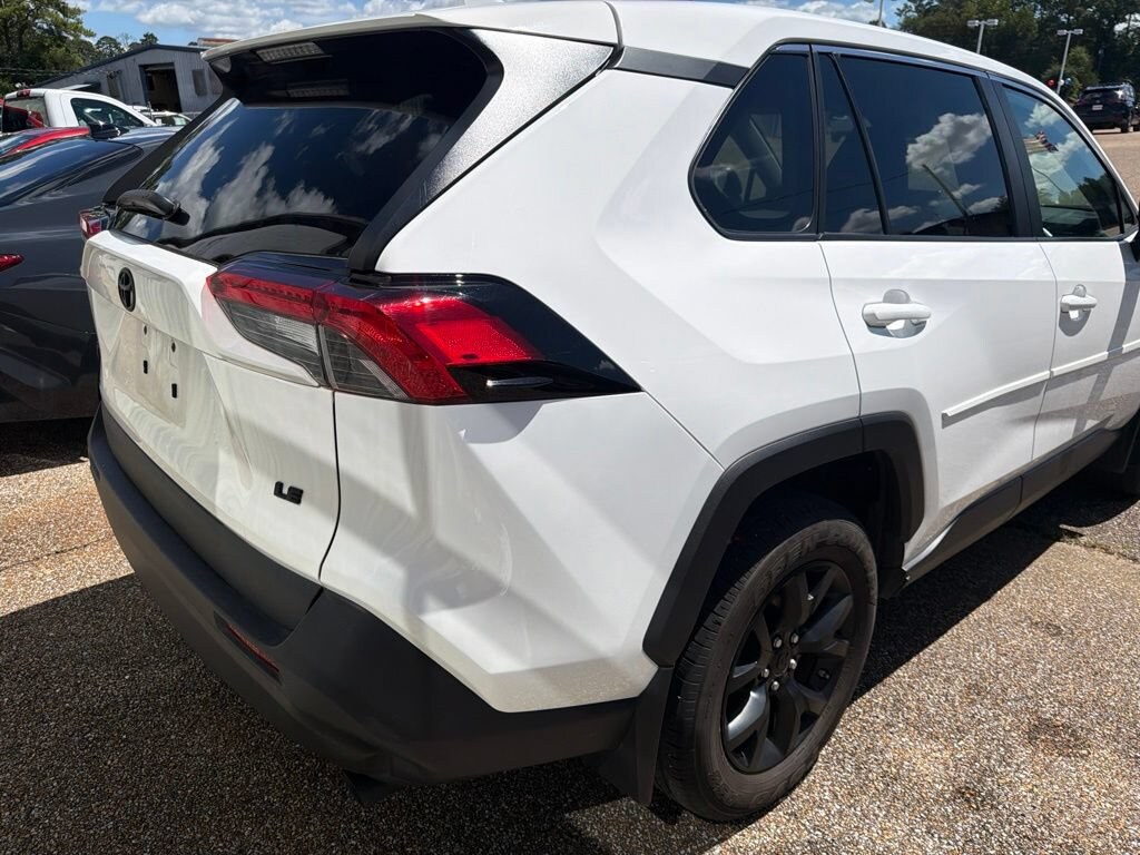 Used 2023 Toyota RAV4 LE SUV
