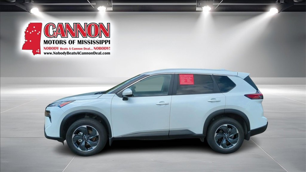 2024 Nissan Rogue SV photo 2