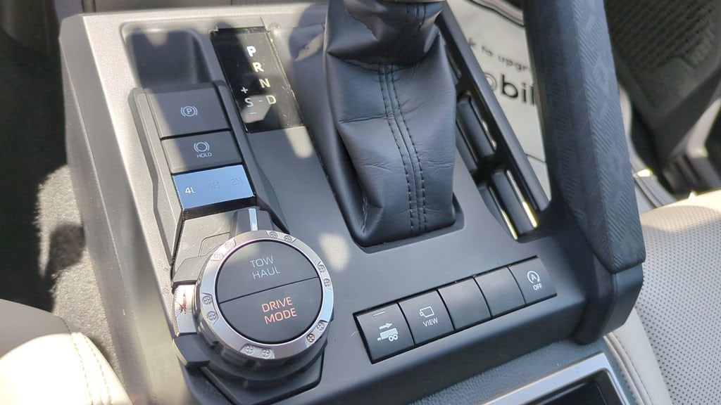 2024 Toyota Tacoma Limited - Photo 23