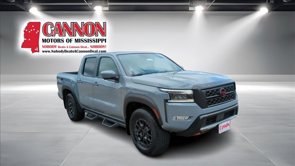 2024 Nissan Frontier PRO-4X photo 3