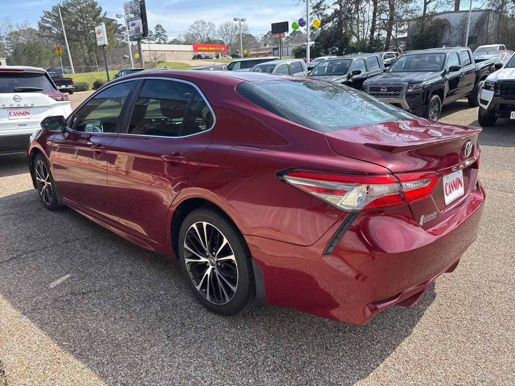 Used 2018 Toyota Camry LE Sedan