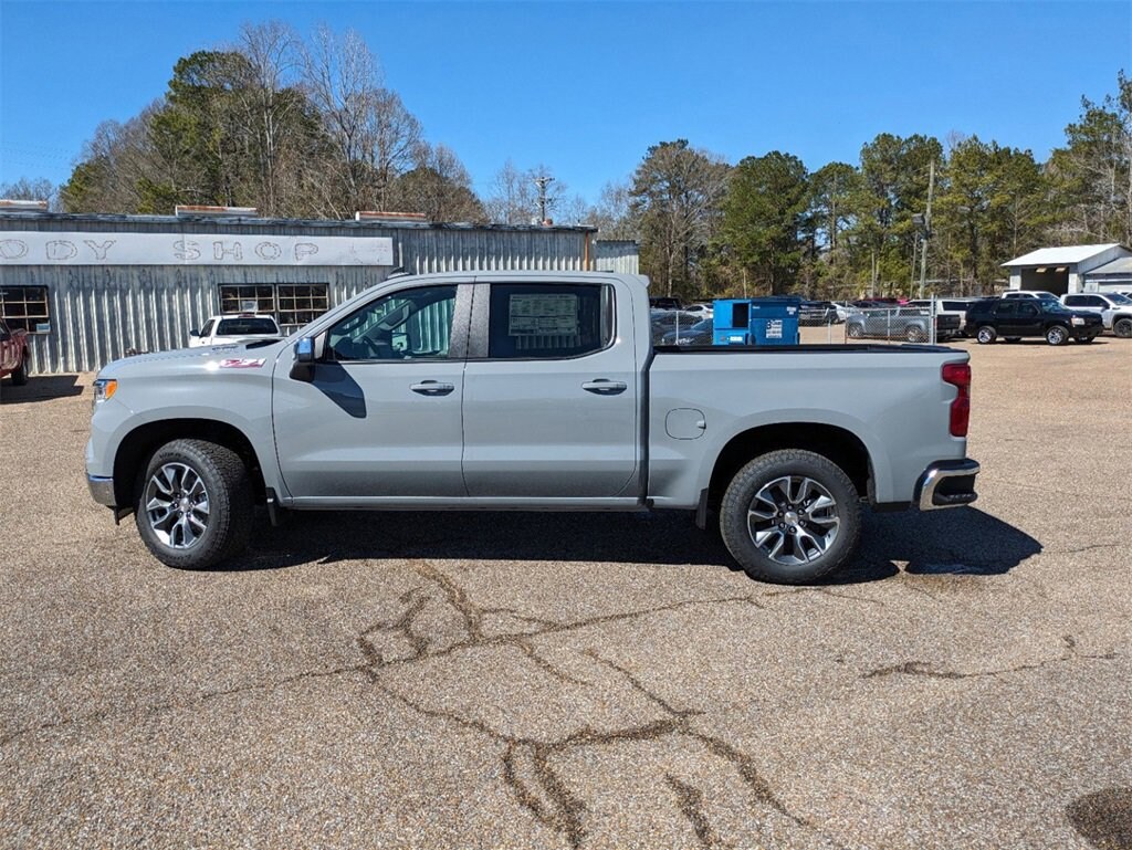Used 2024 Chevrolet Silverado 1500 LT Truck Crew Cab