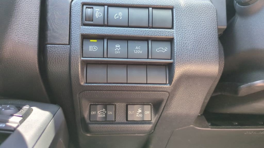 2024 Toyota Tacoma Limited - Photo 28