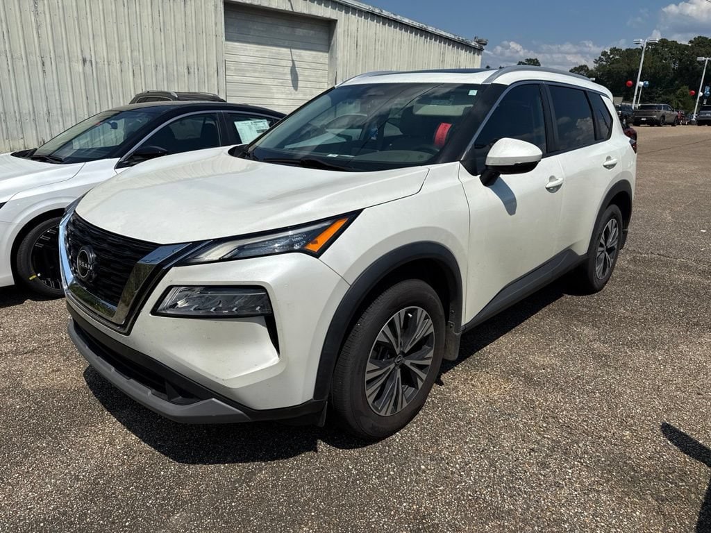 Used 2022 Nissan Rogue SV SUV