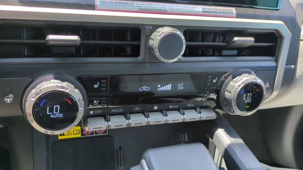 2024 Toyota Tacoma Limited - Photo 21