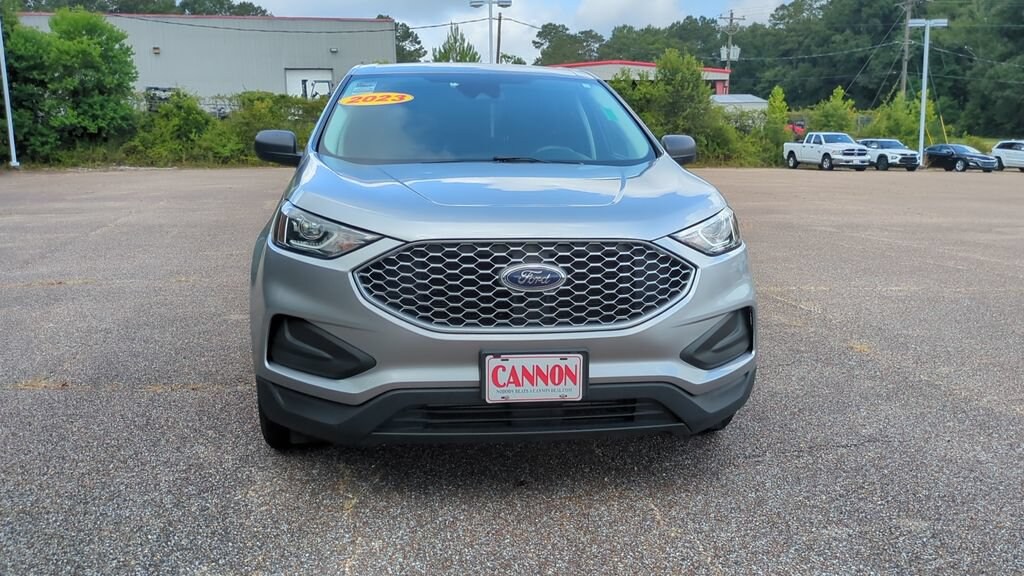 Used 2023 Ford Edge SE SUV