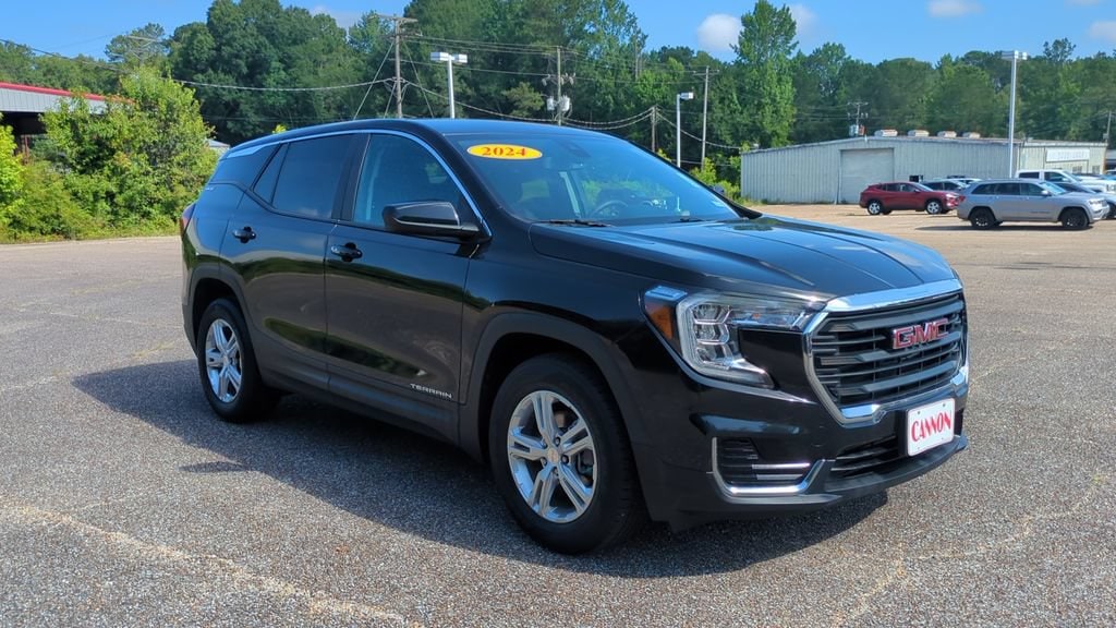 Used 2024 GMC Terrain SLE SUV