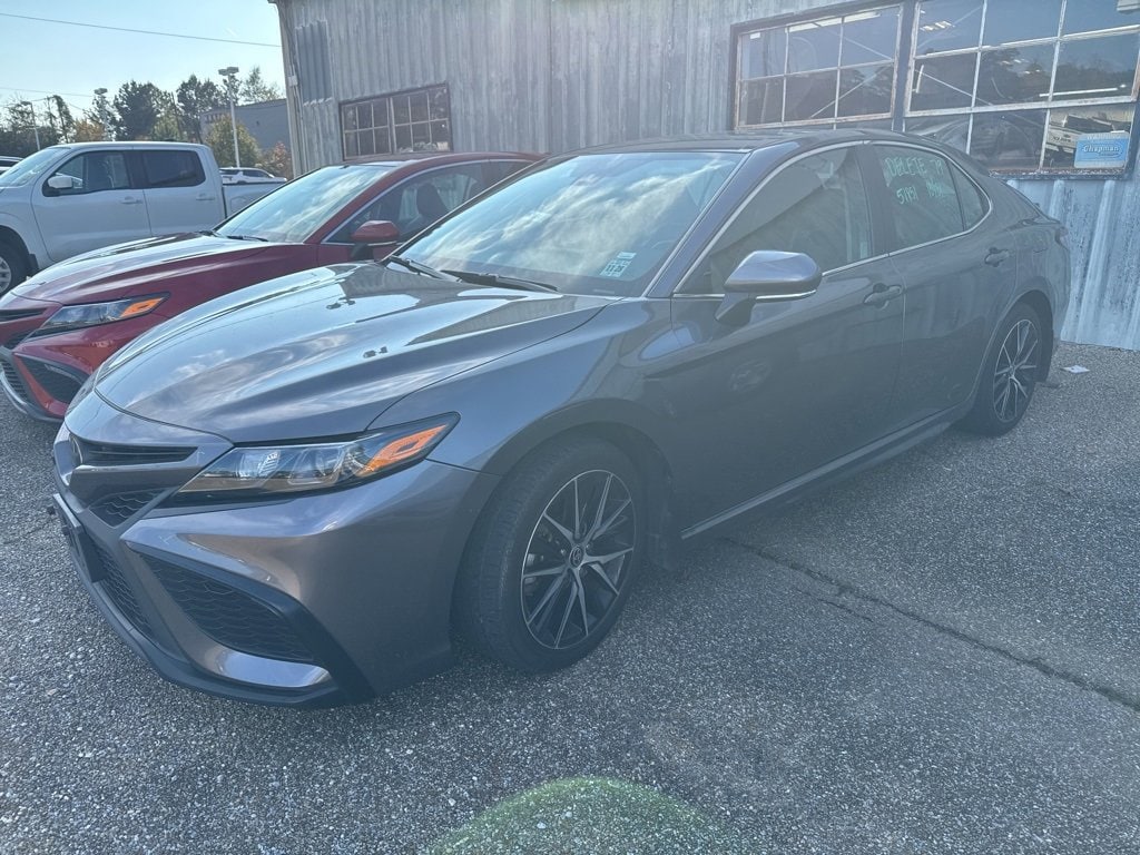 Used 2024 Toyota Camry SE Sedan