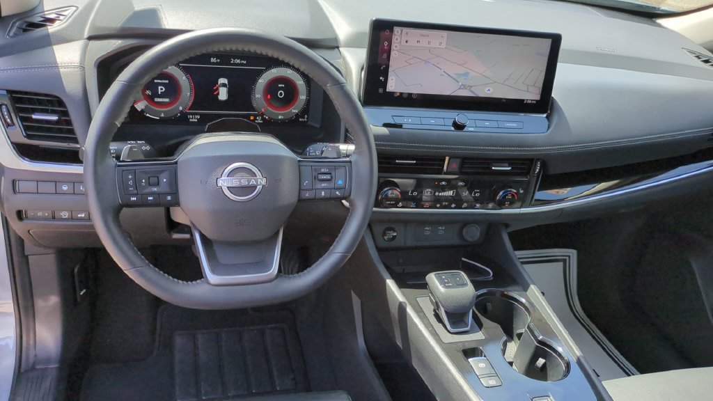 2025 Nissan Rogue SL - Photo 15