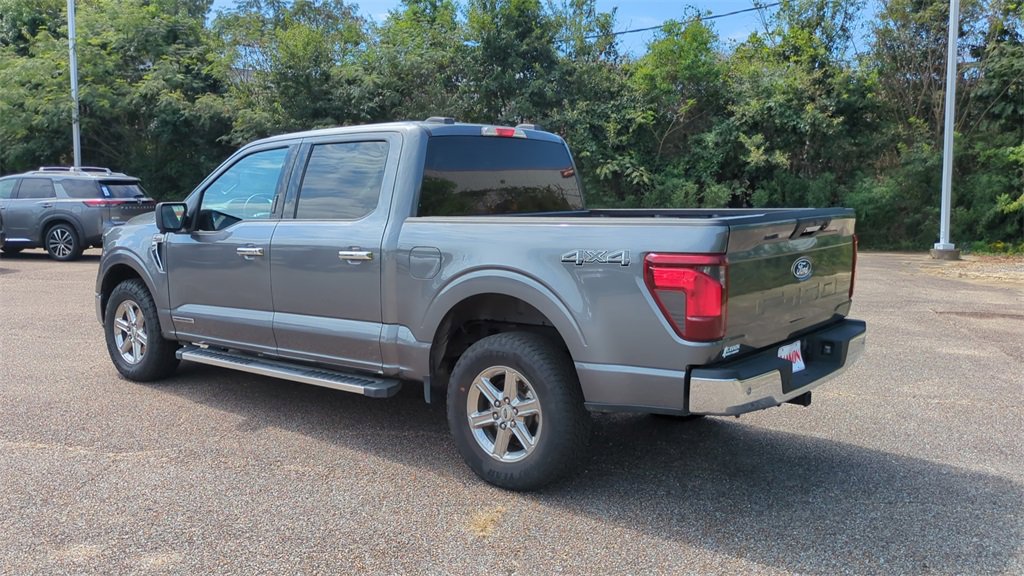2024 Ford F-150 XLT photo 3