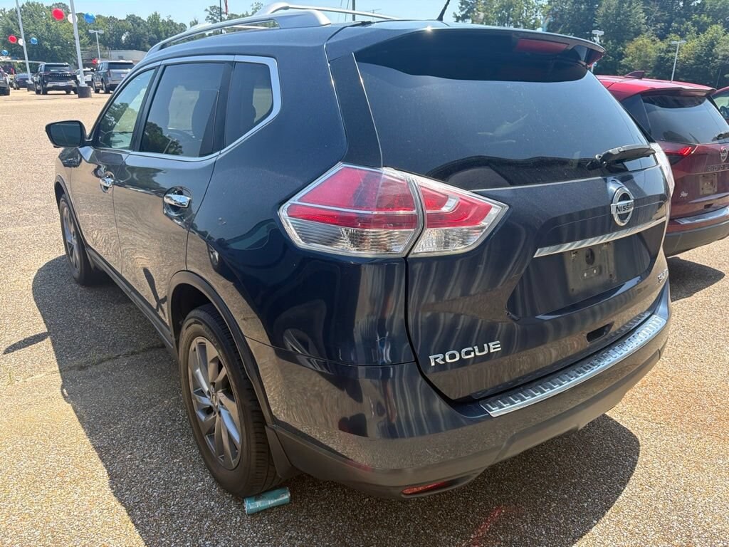 Used 2016 Nissan Rogue SL SUV