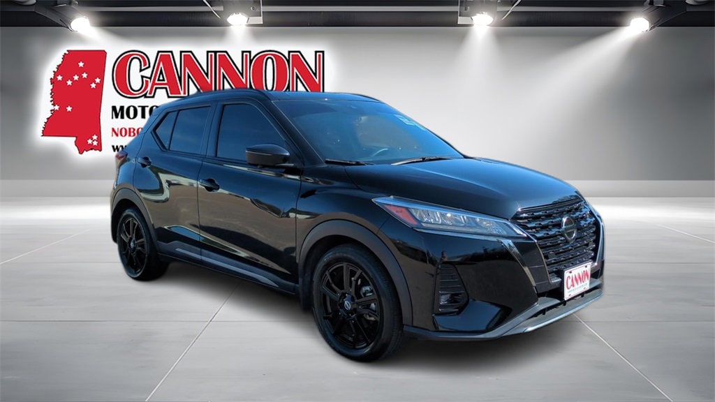 Used 2021 Nissan Kicks SR SUV