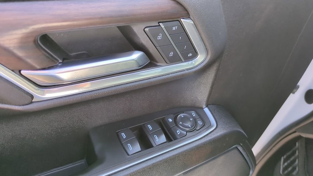 2024 GMC Sierra 1500 SLT - Photo 12