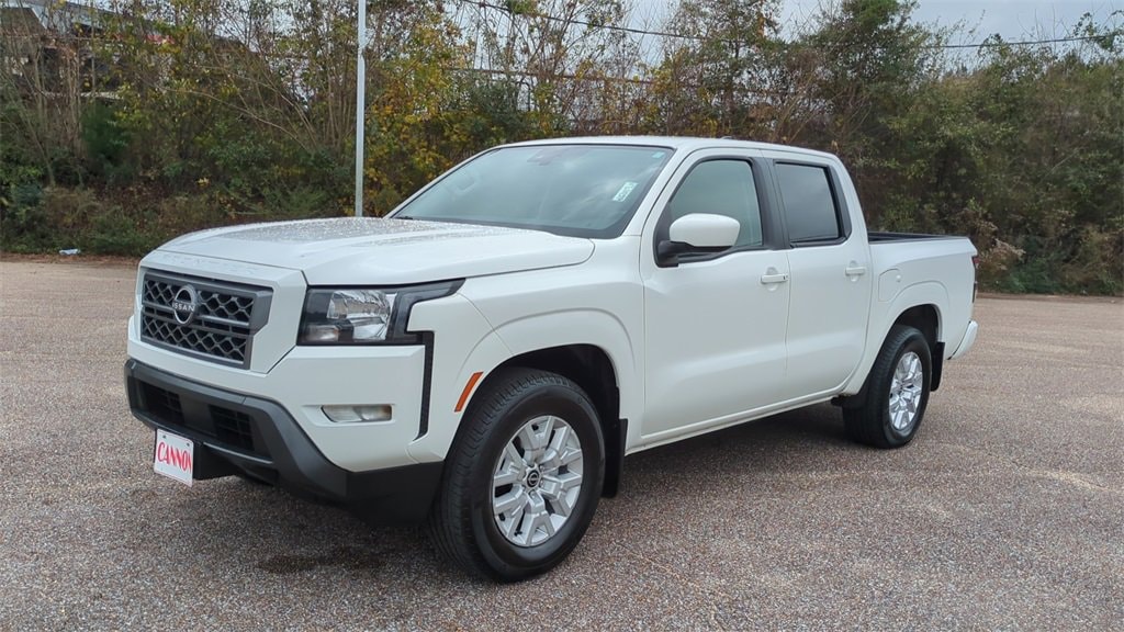 2024 Nissan Frontier SV's photo