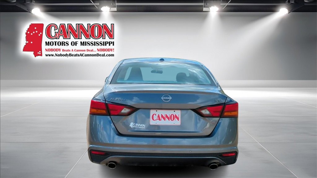 2024 Nissan Altima 2.5 SV photo 4