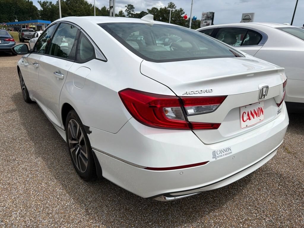 Used 2018 Honda Accord Hybrid Touring Sedan