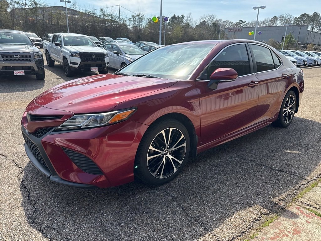 Used 2018 Toyota Camry LE Sedan