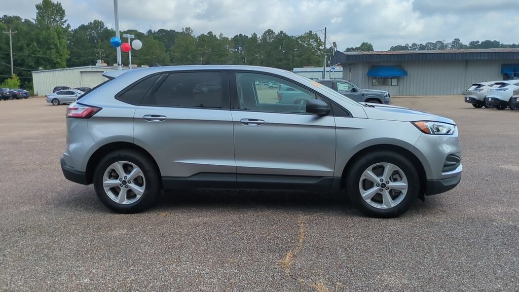 Used 2023 Ford Edge SE SUV