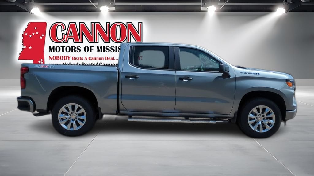 New 2026 Chevrolet Silverado 1500 Custom Truck