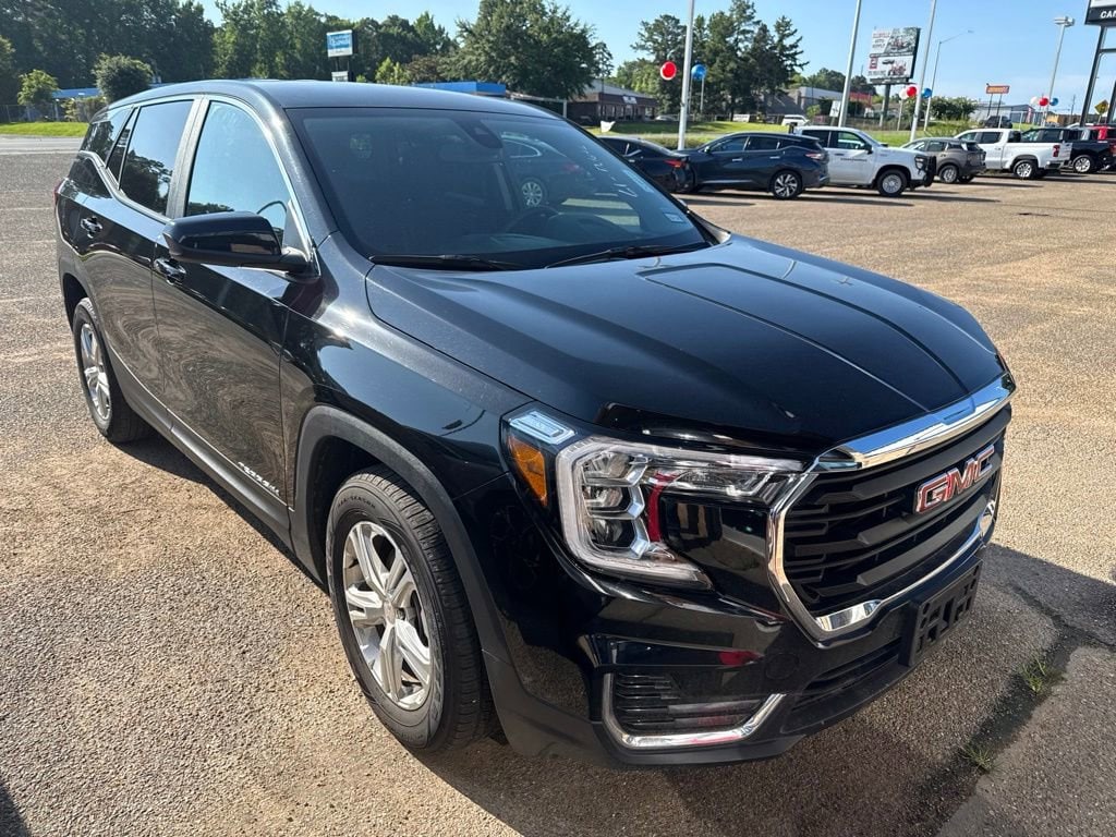 Used 2024 GMC Terrain SLE SUV