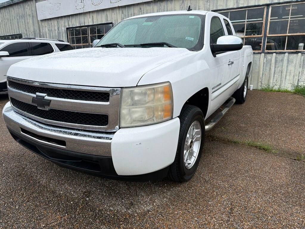 Used 2010 Chevrolet Silverado 1500 LT Truck Extended Cab