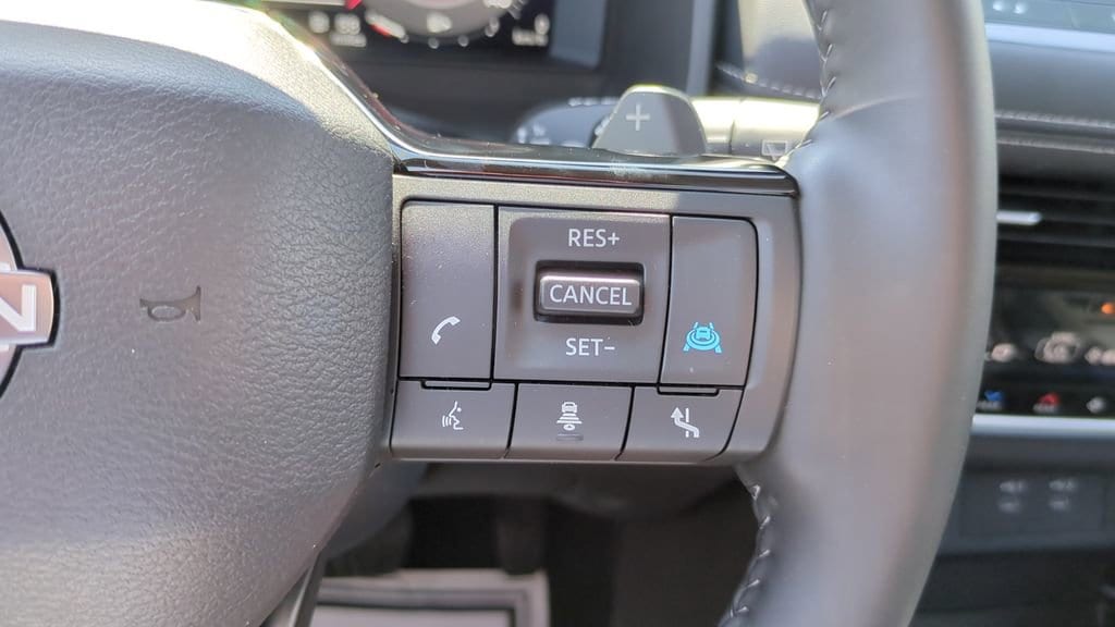 2025 Nissan Rogue SL - Photo 23