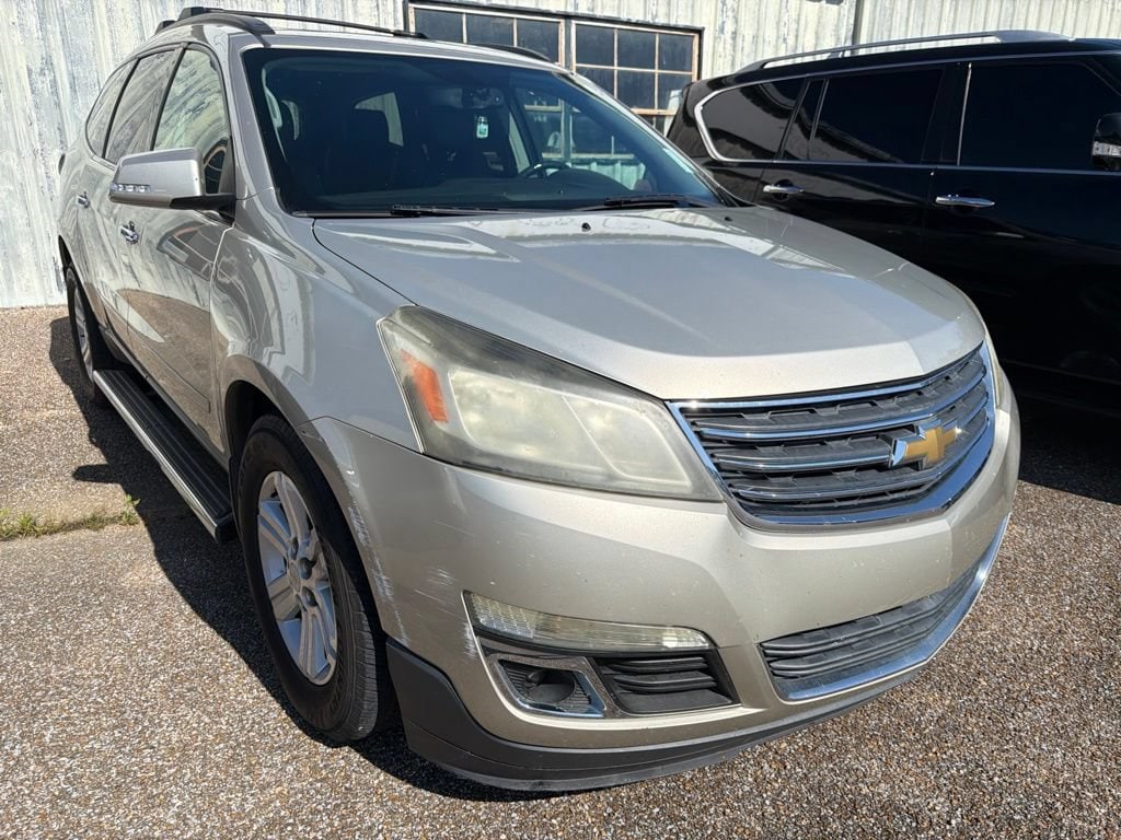 Used 2014 Chevrolet Traverse LT SUV