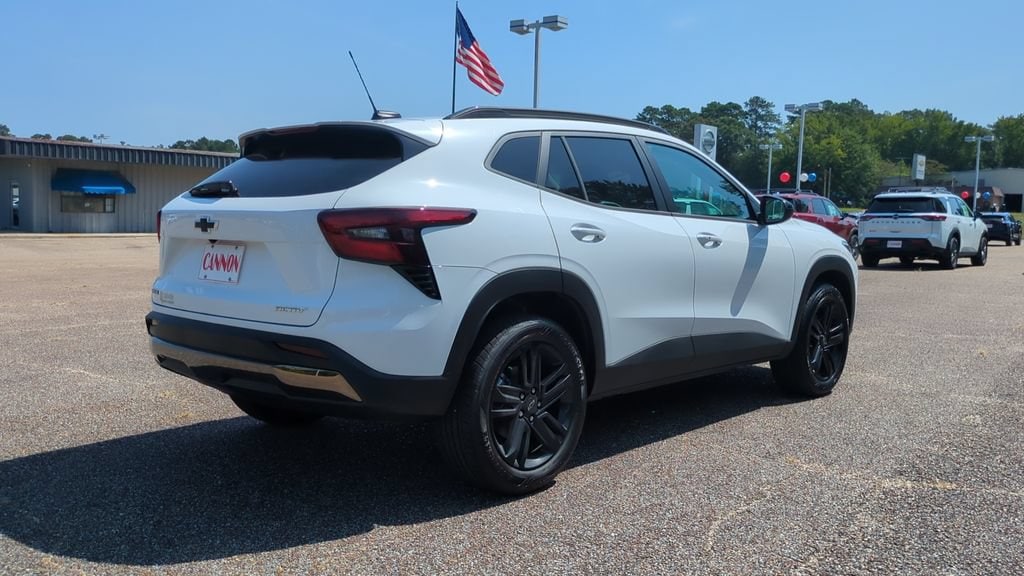 2026 Chevrolet Trax Activ - Photo 5