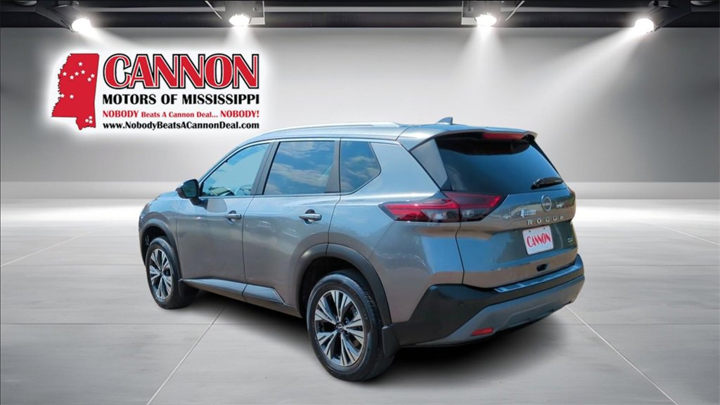 2023 Nissan Rogue SV photo 4