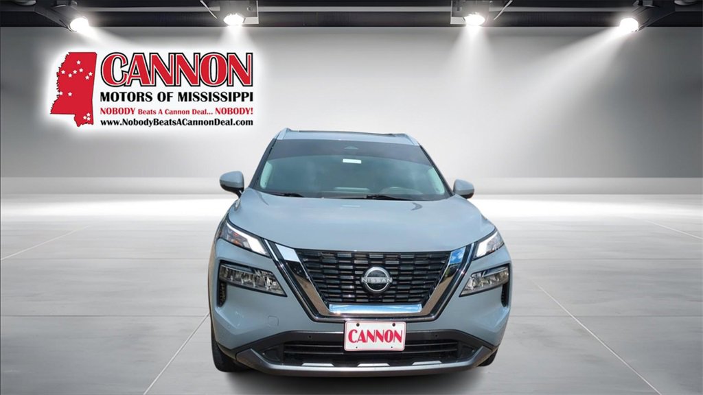 2023 Nissan Rogue SL photo 2