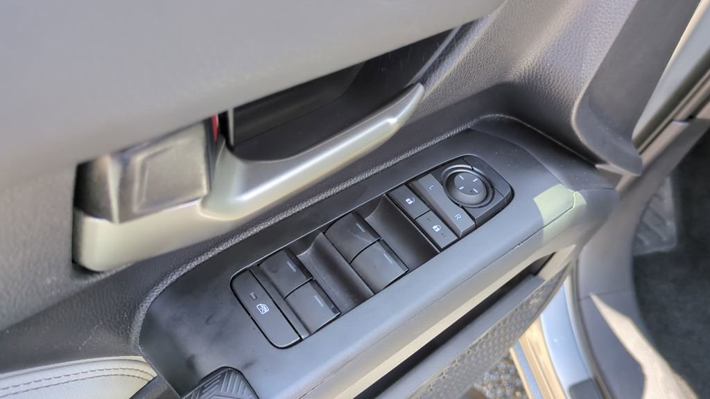 2024 Toyota Tacoma Limited - Photo 15
