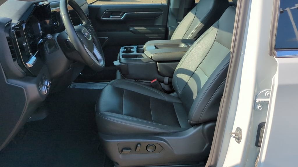 2024 GMC Sierra 1500 SLT - Photo 10