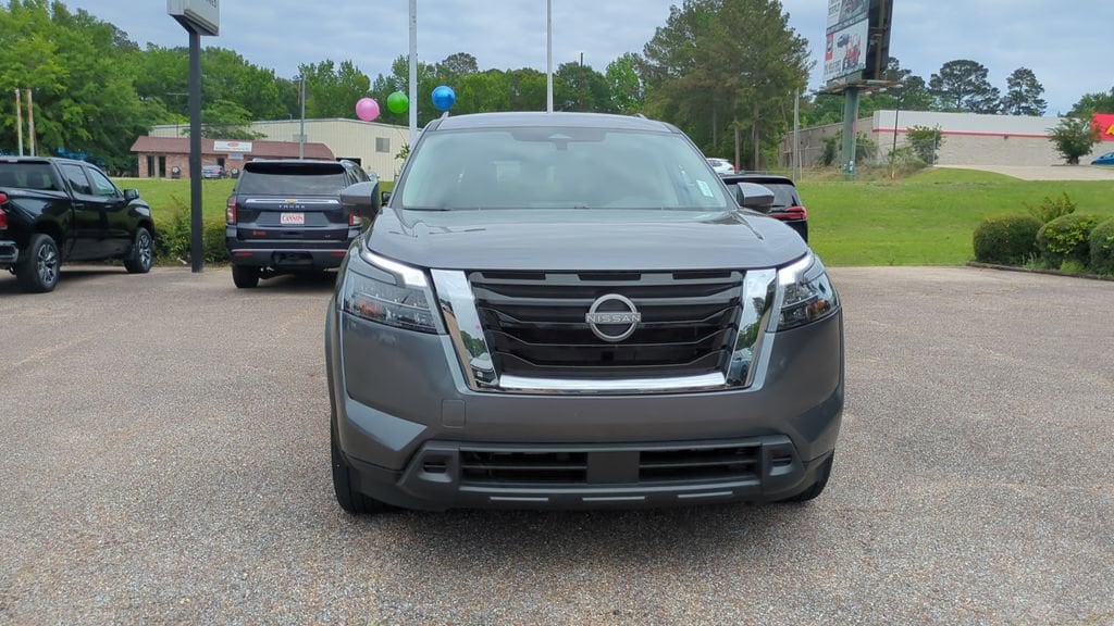 Used 2025 Nissan Pathfinder SV SUV