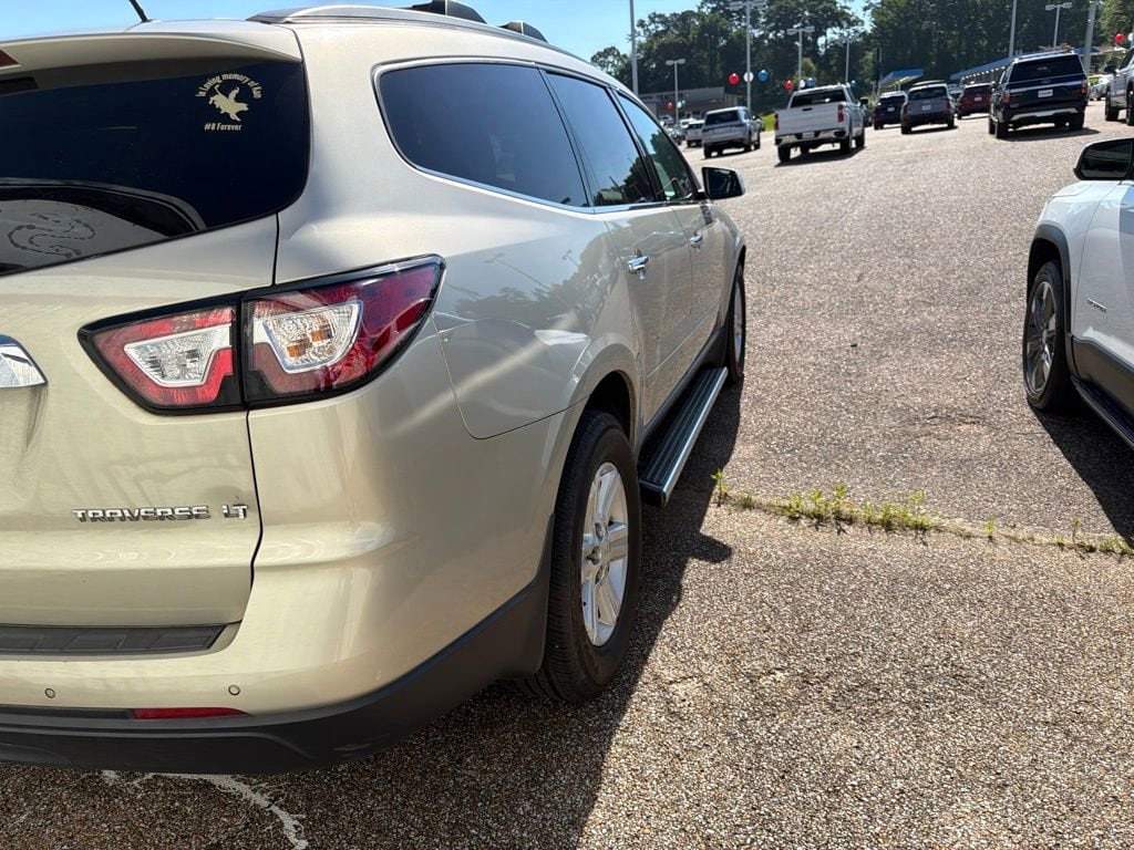 Used 2014 Chevrolet Traverse LT SUV