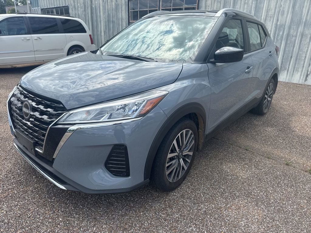 Used 2024 Nissan Kicks SV SUV